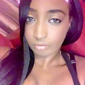 Meet your Posher, Treyona